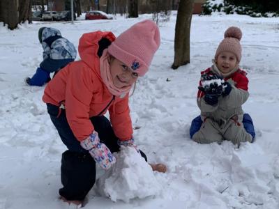 Broučci a sněhohrátky