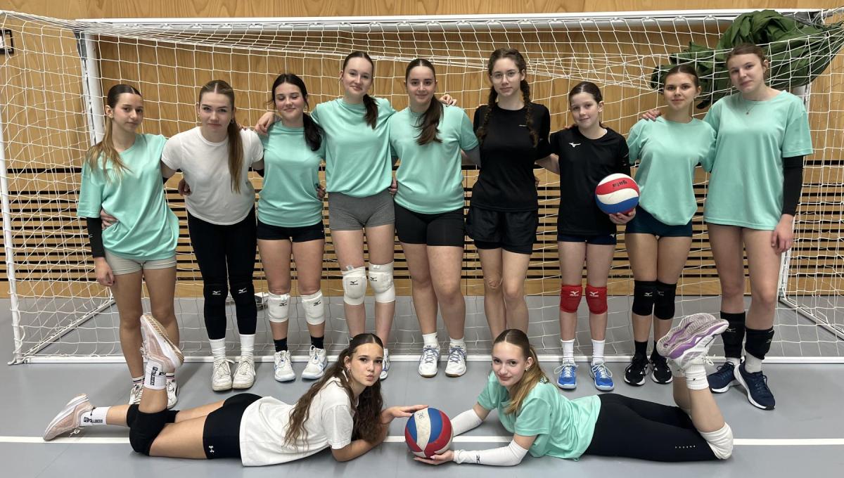 Volejbalový úspěch našich žákyň