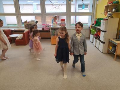 PLESOVÁNÍ U ZAJÍČKŮ