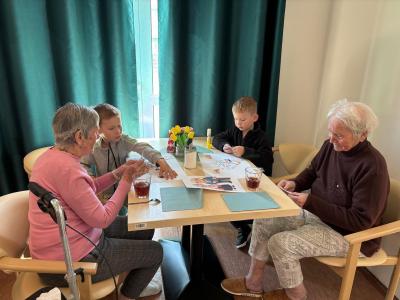 VŮNĚ LINECKÉHO A DĚTSKÝ SMÍCH V ALZHEIMER HOME